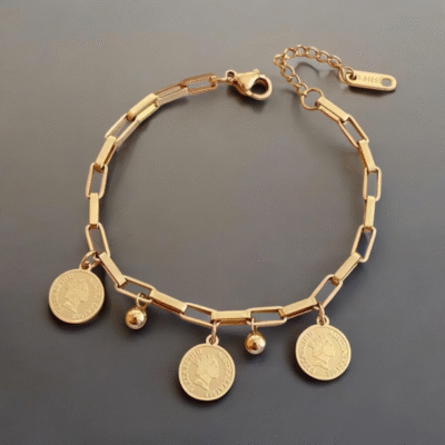 Pulsera con monedas doradas